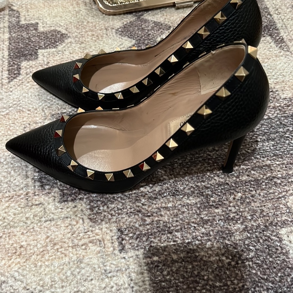 Authentic Valentino Pumps